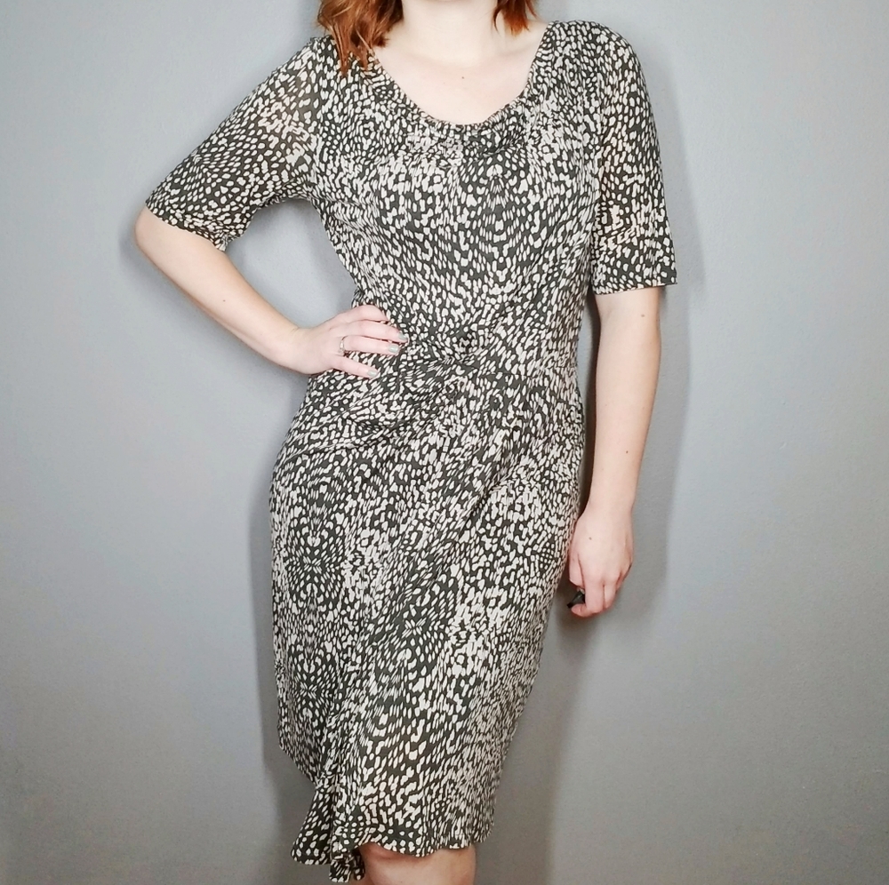 Boden | Lydia Short Sleeve Twist Detail Dress